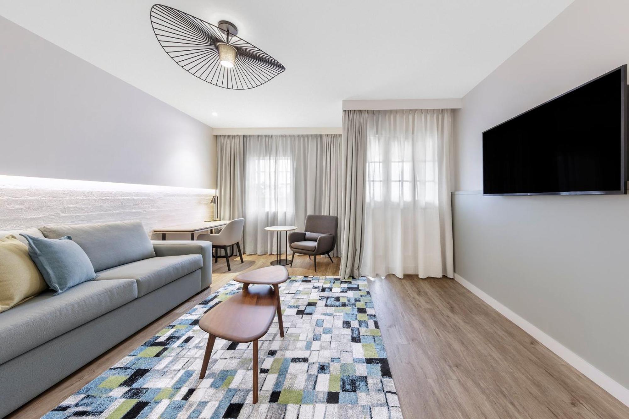 Crowne Plaza Hawkesbury Valley By Ihg Windsor Exterior photo